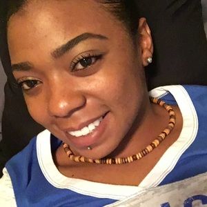 Meet your Posher, Lucy